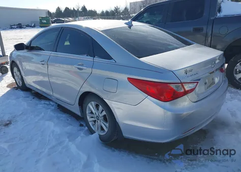 2013 Hyundai Sonata Gls z USA, uszkodzony, nr VIN 5NPEB4AC3DH524803
